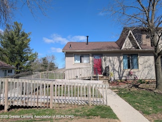 2042 Blue Lac Dr Unit 75, Haslett, MI 48840