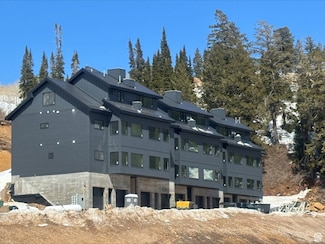 6560 N Wolf Creek Dr Unit 207, Eden, UT 84310
