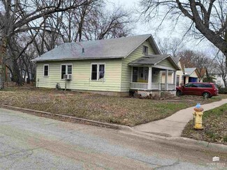 301 NE 5th St, Abilene, KS 67410