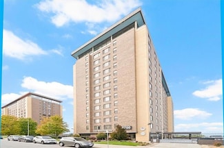 700 E 8th St Unit 6F, Kansas City, MO 64106