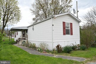 81 Mark Ln, Norristown, PA 19403