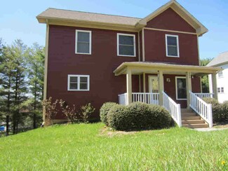 609 Cedar Hill Dr, Blacksburg, VA 24060