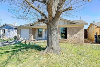 523 Parker Cir, Garland, TX 75040