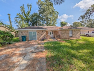 5270 Wildwood Dr, Beaumont, TX 77708