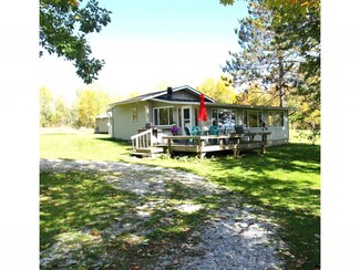163 Holiday Pt Rd, North Hero, VT 05474