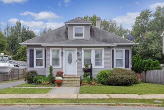 702 Campbell Ave, Port Monmouth, NJ 07758