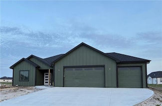 345 W 25th St, Eudora, KS 66025