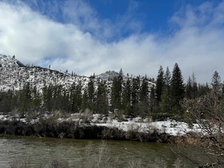 7 Miles out Klamath River Rd, Yreka, CA 96097