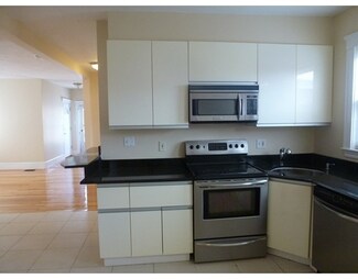 57 Corona St, Dorchester Center, MA 02124
