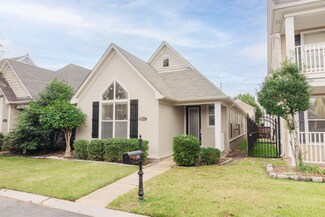 1376 Harbor Park Dr, Memphis, TN 38103