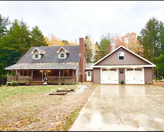 10 Hemlock Point, Northfield, ME 04654