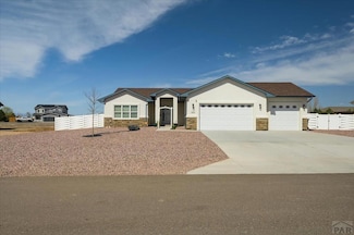 695 N Paradox Dr, Pueblo, CO 81007