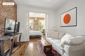 77 Perry St Unit 4C, New York, NY 10014