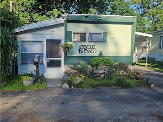 36 Patio Dr, Panorama, NY 14625