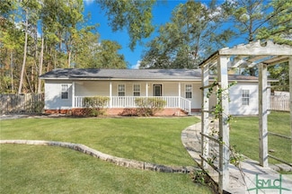 210 Patterson St, Pembroke, GA 31321