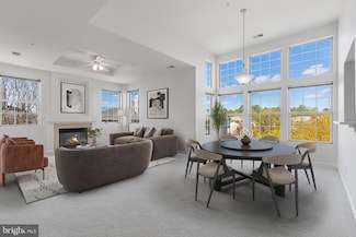 4215 Mozart Brigade Ln Unit 32, Fairfax, VA 22033