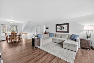 62 Candlewood Dr Unit 62, South Windsor, CT 06074