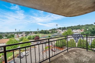 200 Locust St Unit 606, Lynn, MA 01904