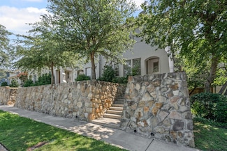 2611 Mccart Ave, Fort Worth, TX 76110