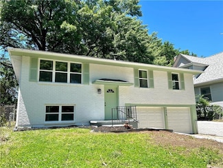 1506 S Ash Ave, Independence, MO 64052