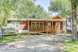 149 N Greenbriar Rd, Whitney, TX 76692