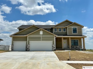 11004 Portage Dr, Papillion, NE 68046