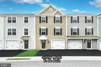 8168 Lenker Dr, West Hanover, PA 17112