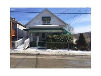 2002 East St, Cardale, PA 15420