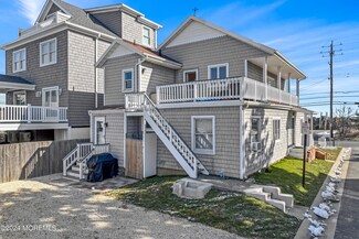 556 Ocean Ave, Sea Bright, NJ 07760