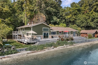 8723 SW Gorsuch Rd, Vashon, WA 98070