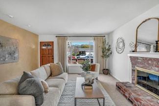 1448 Flores Dr, Pacifica, CA 94044