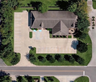 200 Caroline Ct, Covington, LA 70433