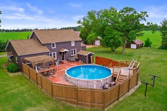 6462 2nd St, Stevens Point, WI 54482