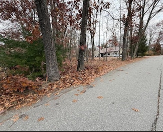 5 Carter Rd, MerriMacK, NH 03054