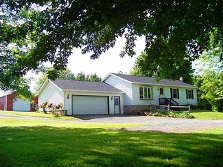 4577 County Line Rd, Holley, NY 14470