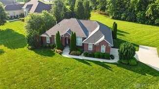 8002 Cahall Dr, Waynesville, OH 45068