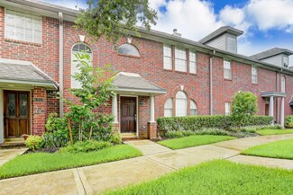 1351 El Camino Village Dr, Houston, TX 77058