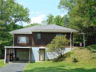 822 Fayette City Rd, Fayette City, PA 15438