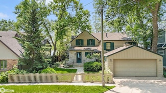 533 N Shore Dr, Clear Lake, IA 50428