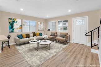 1109 N Mulberry St, Compton, CA 90222