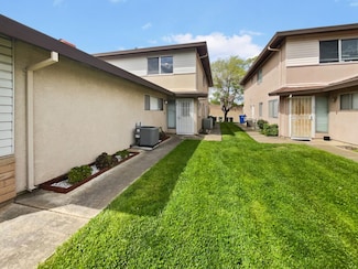 9051 Montoya St Unit 3, Sacramento, CA 95826