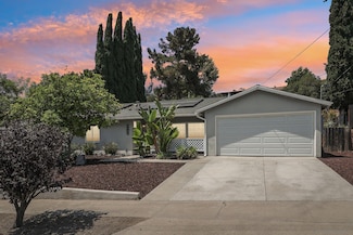 9466 Galston Dr, Santee, CA 92071