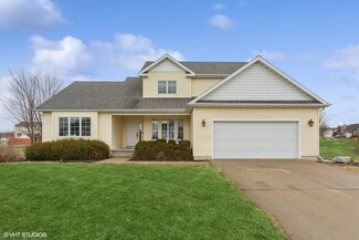 4489 Rachel Ln, Saint Joseph, MI 49085