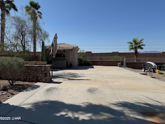 1905 Victoria Farms Rd, Lake Havasu City, AZ 86404