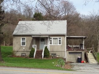 5100 Pleasant Valley Rd, Trafford, PA 15085