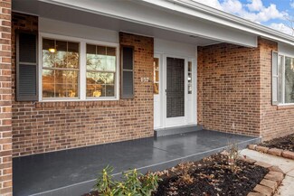 157 Rue Grand Dr, Lake Saint Louis, MO 63367