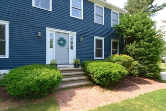 3 Willow Crest Way, Medway, MA 02053