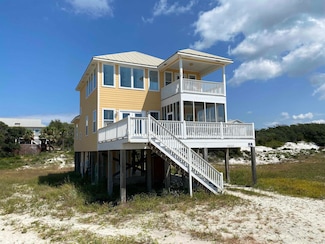 9029 Fish House Rd, Gulf Shores, AL 36542
