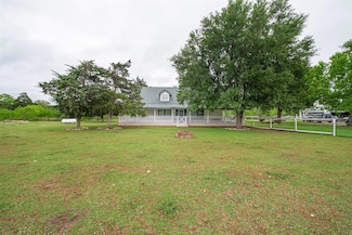 135 University Dr, Cedar Creek, TX 78612