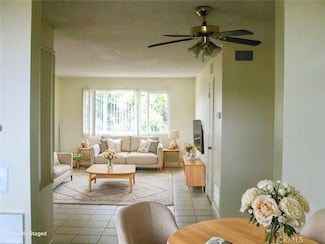 22855 Vanowen St Unit 4, West Hills, CA 91307